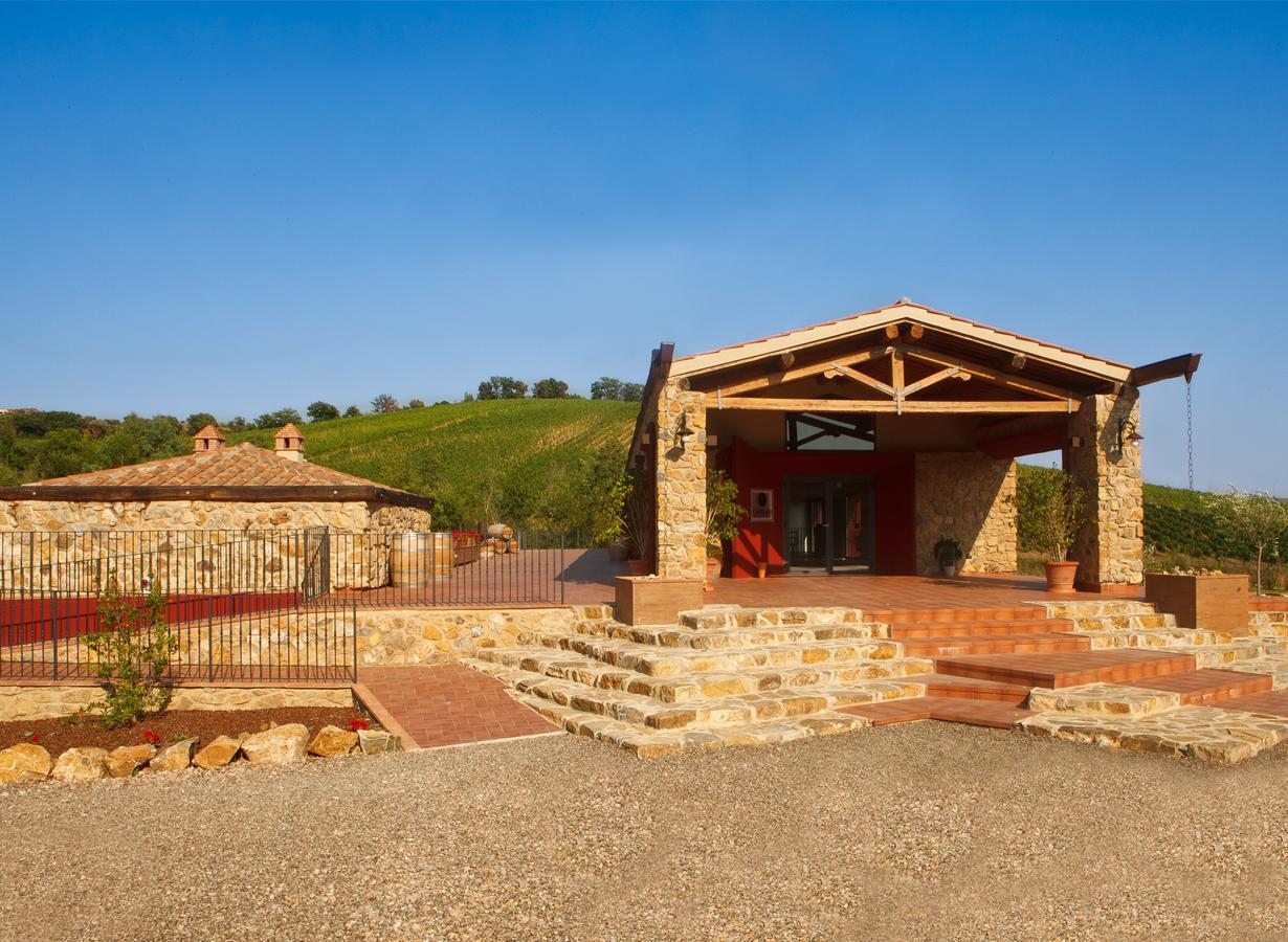 Agriturismo & Cantina Tenuta Casteani Ribolla Buitenkant foto