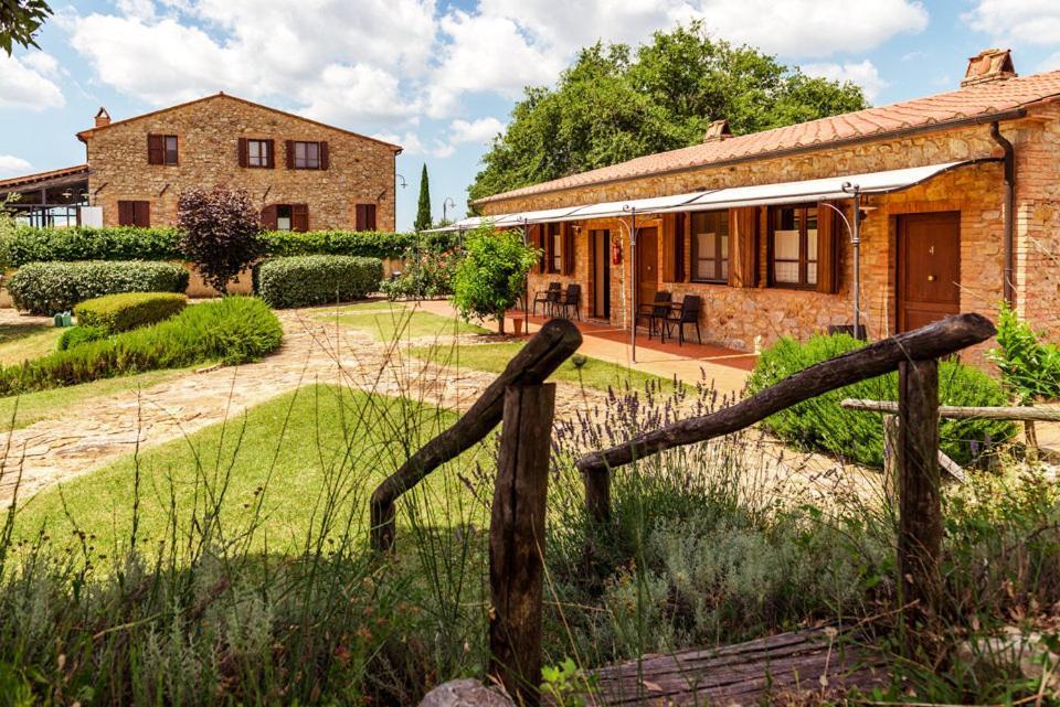 Agriturismo & Cantina Tenuta Casteani Ribolla Buitenkant foto